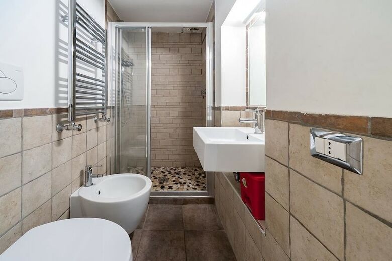 Hotel Sasa House