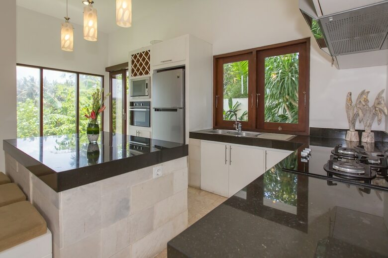 Villa Club Corner Residence By Nagisa Bali