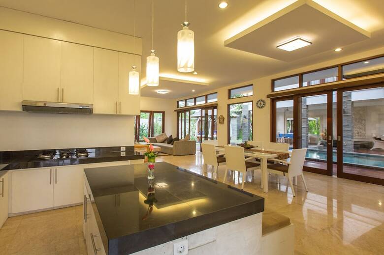 Villa Club Corner Residence By Nagisa Bali