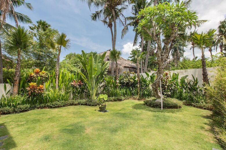 Villa Club Corner Residence By Nagisa Bali