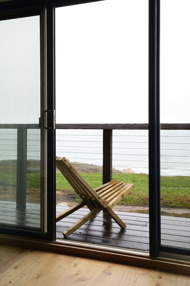 Hotel Timber Cove Resort