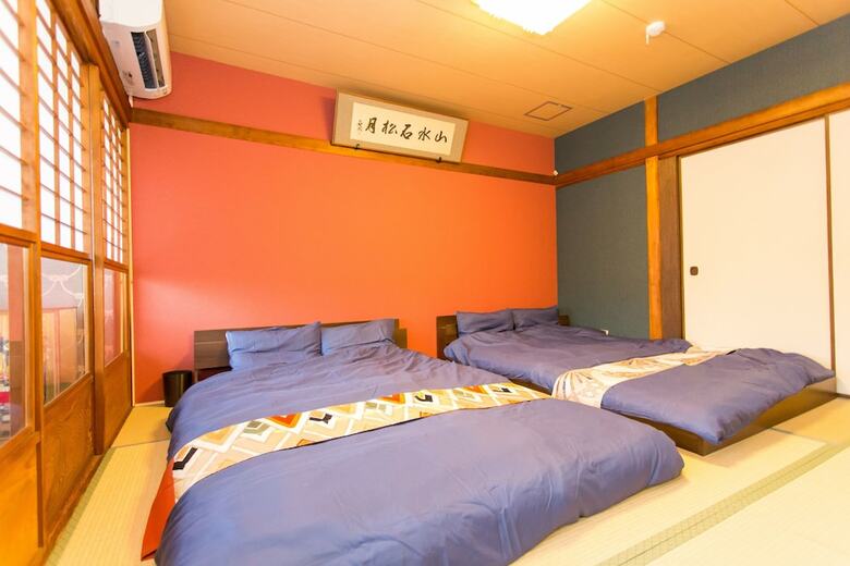 Hotel Guest House Kyorakuya Kinkakuji