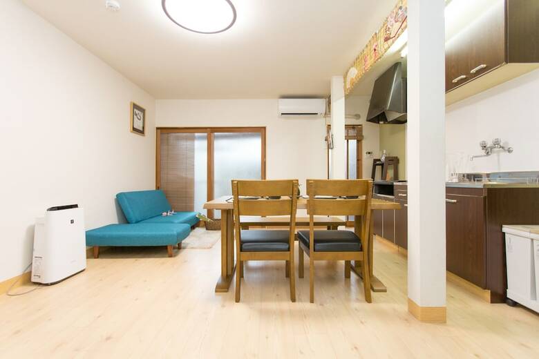Hotel Guest House Kyorakuya Kinkakuji