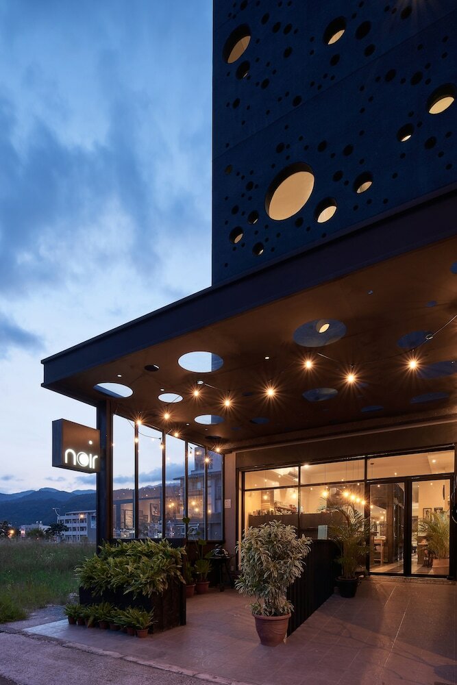 Noir B&B