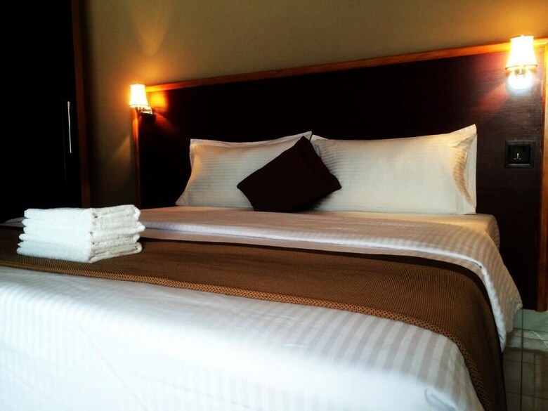 Hotel Silver Shade