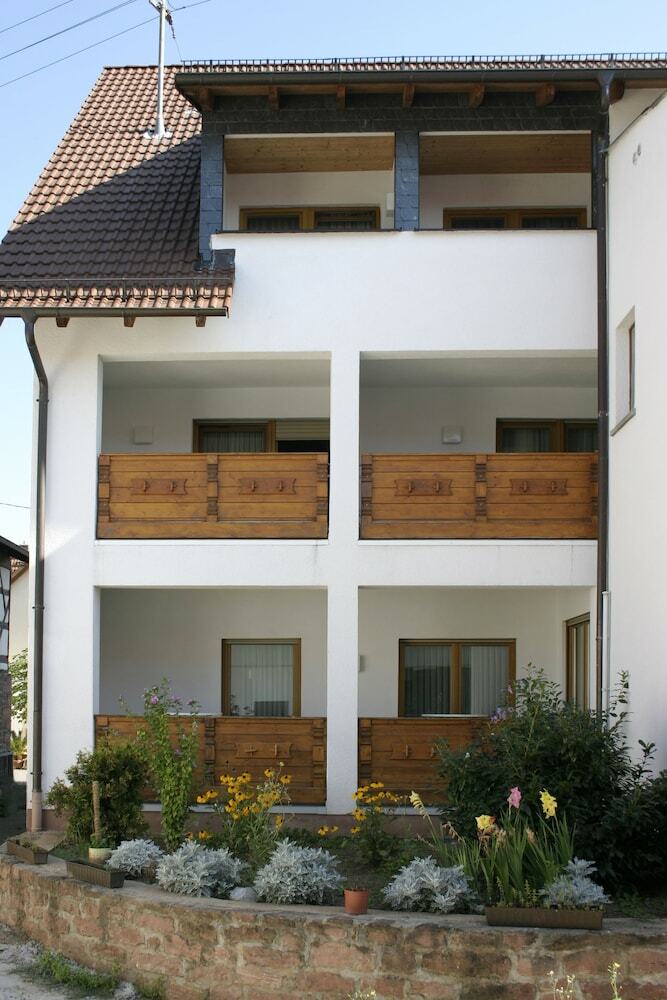Pension Spessarter Hof Me�ner Betriebs Gmbh