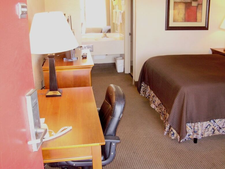 Hotel Trade Winds Central Inn