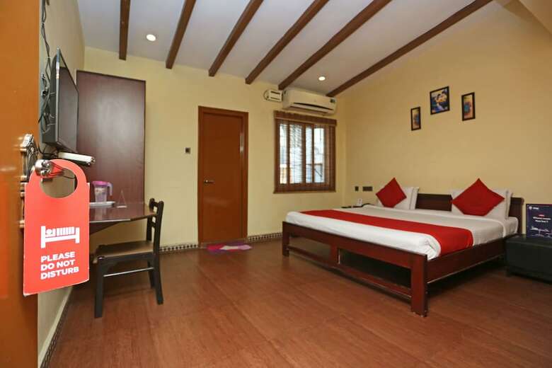 Oyo 2207 Hotel Transit