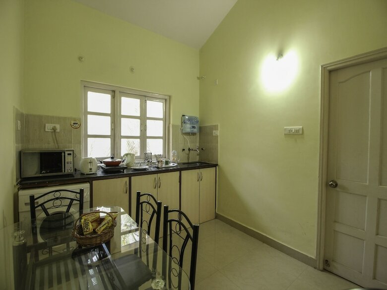Apartamentos Oyo 10093 Home Pool View 1bhk Calangute