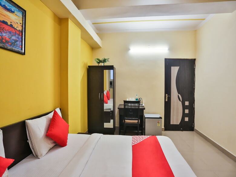 Hotel Oyo 10032 Dwarka