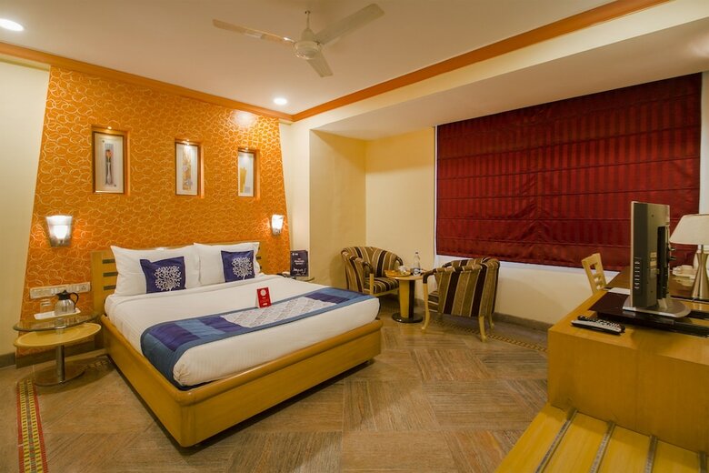Hotel Oyo 9303 Celebrity Skyhy Rooms