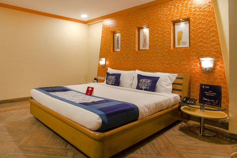 Hotel Oyo 9303 Celebrity Skyhy Rooms