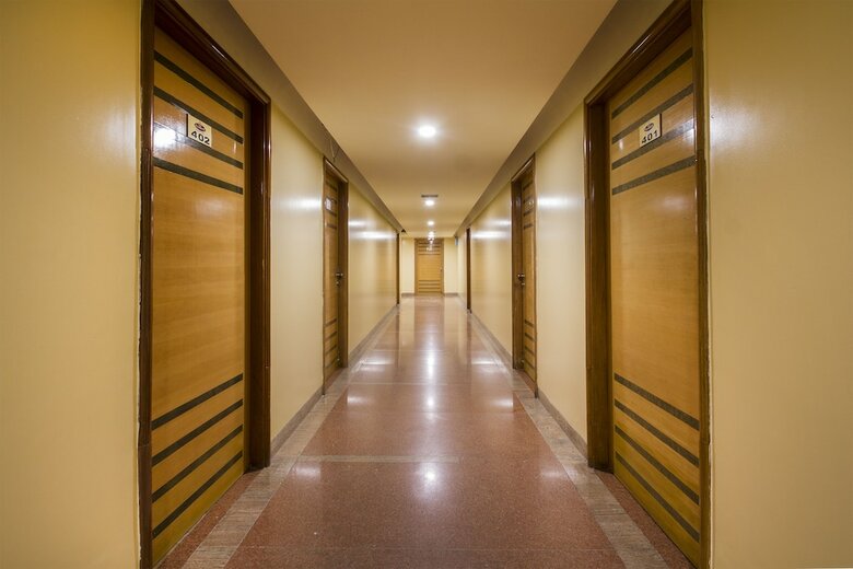 Hotel Oyo 9303 Celebrity Skyhy Rooms