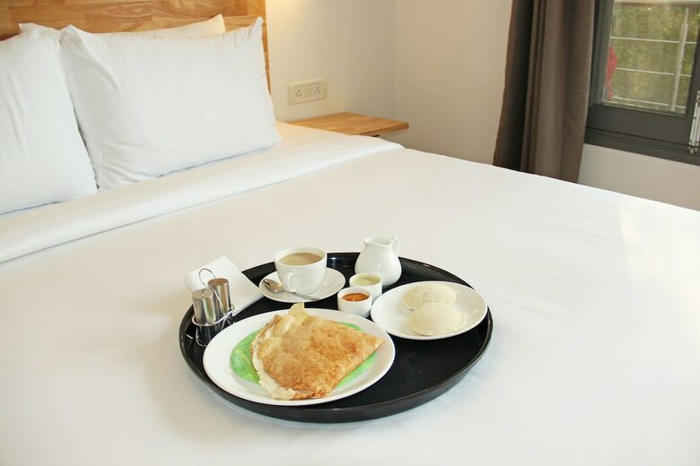 Oyo 10056 Hotel Elite