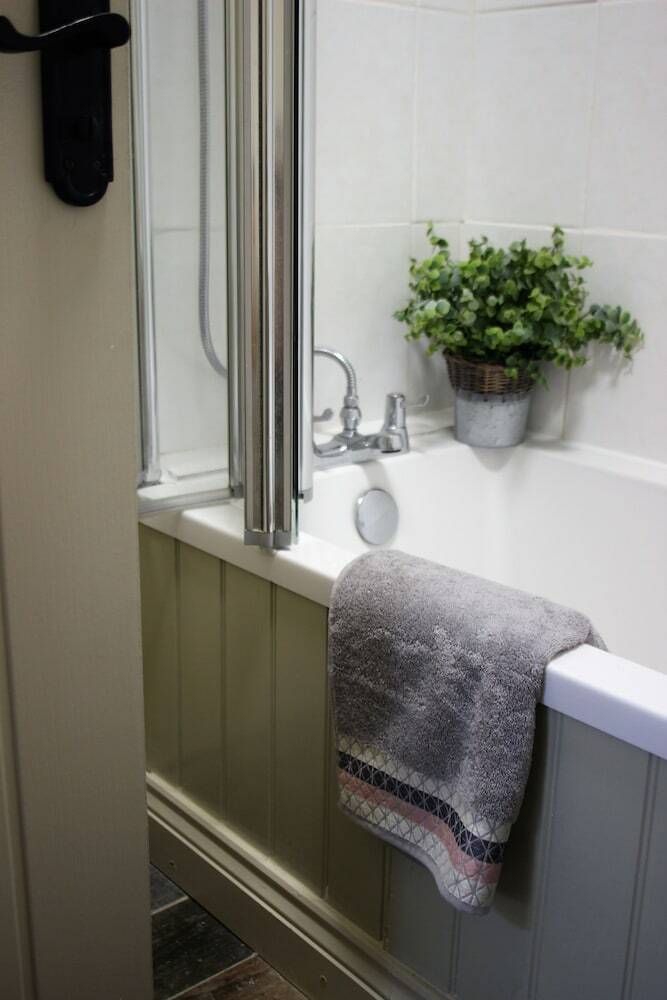 Norfolk Coast B&B Cottages And Camping