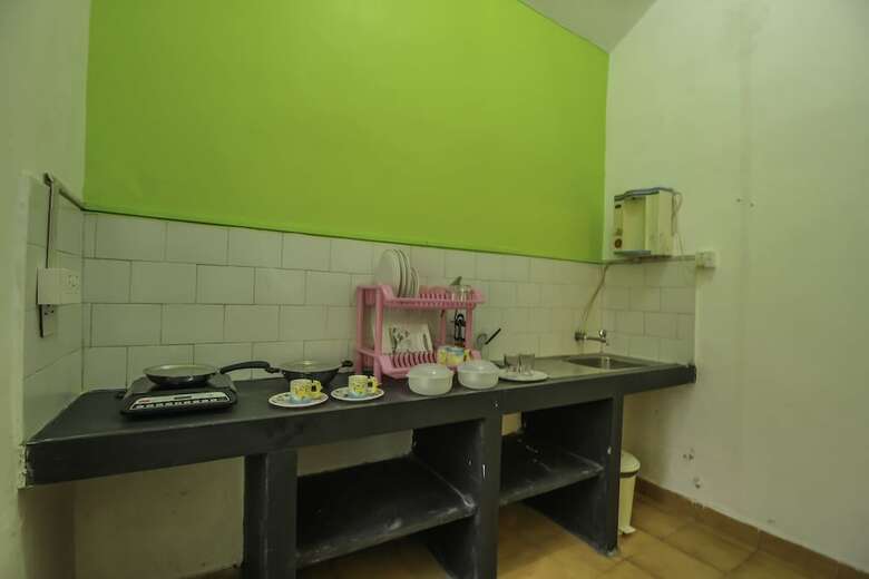 Hotel Oyo 10495 Home Poolview 1bhk Candolim