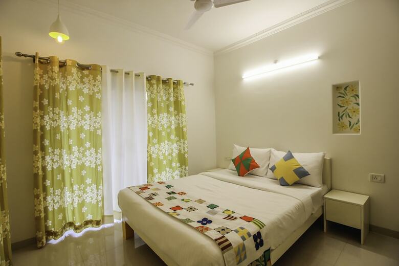 Apartamentos Oyo 10966 Home Poolside Paradise 2bhk Siolim