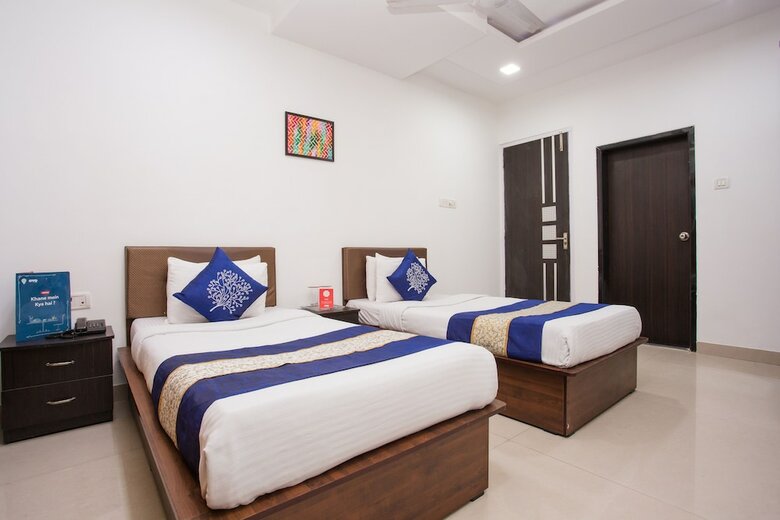 Hotel Oyo 7150 Apartment Metro View Residency
