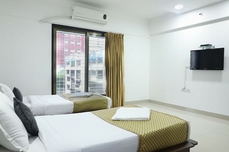 Hotel Oyo 7150 Apartment Metro View Residency