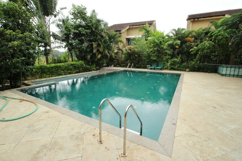 Apartamentos Oyo 9881 Home Pool View 2bhk Varca Beach