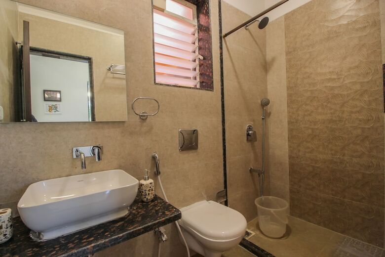 Apartamentos Oyo 10973 Home Exotic 2bhk Pool View Siolim