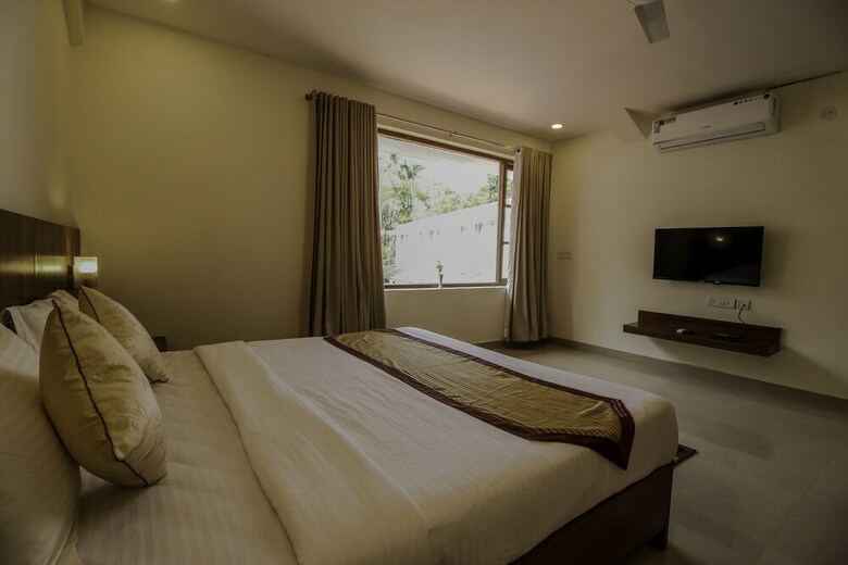 Apartamentos Oyo 9891 Home Poolside 2bhk Villa Thalassa