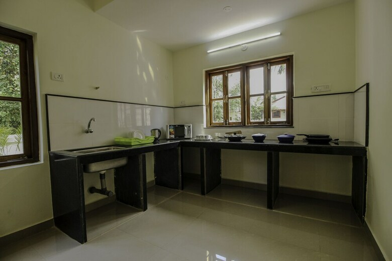 Apartamentos Oyo 9891 Home Poolside 2bhk Villa Thalassa