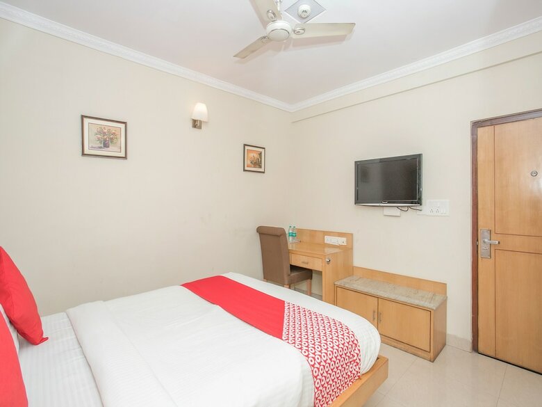 Oyo 461 New Rainbow Business Hotel
