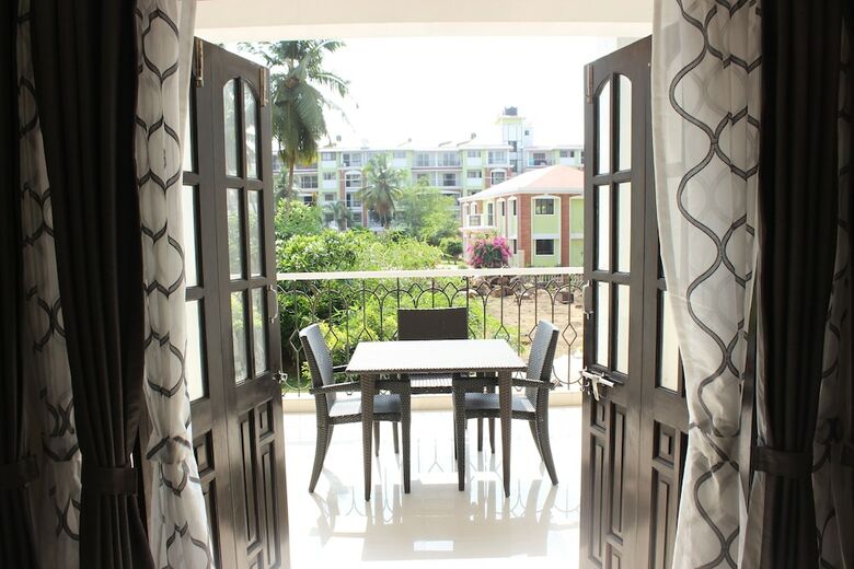 Apartamentos Oyo 9364 Home Modern 2 Bhk Pool View Candolim