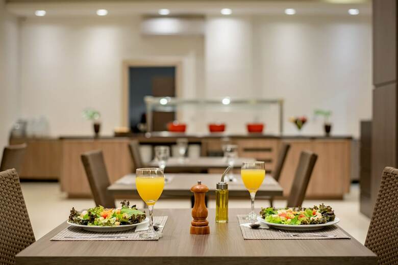 Hotel Intercity Tr�s Rios