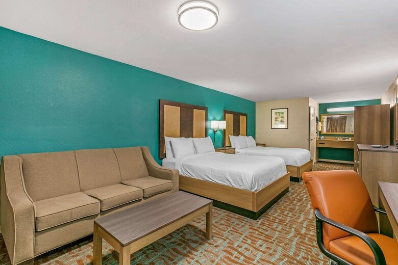 Hotel Rodeway Inn