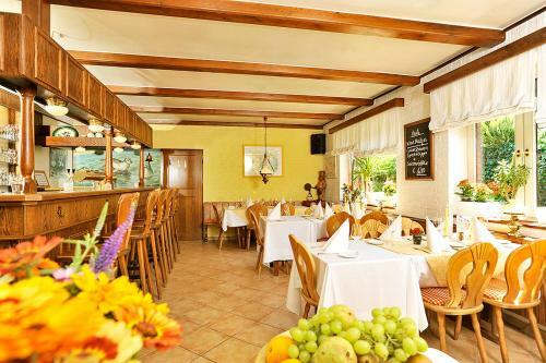 Hotel Und Restaurant Petit Robby