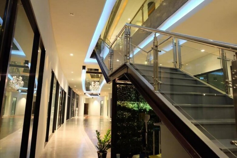 Hotel Chuan Chom The High Resort Saraburi