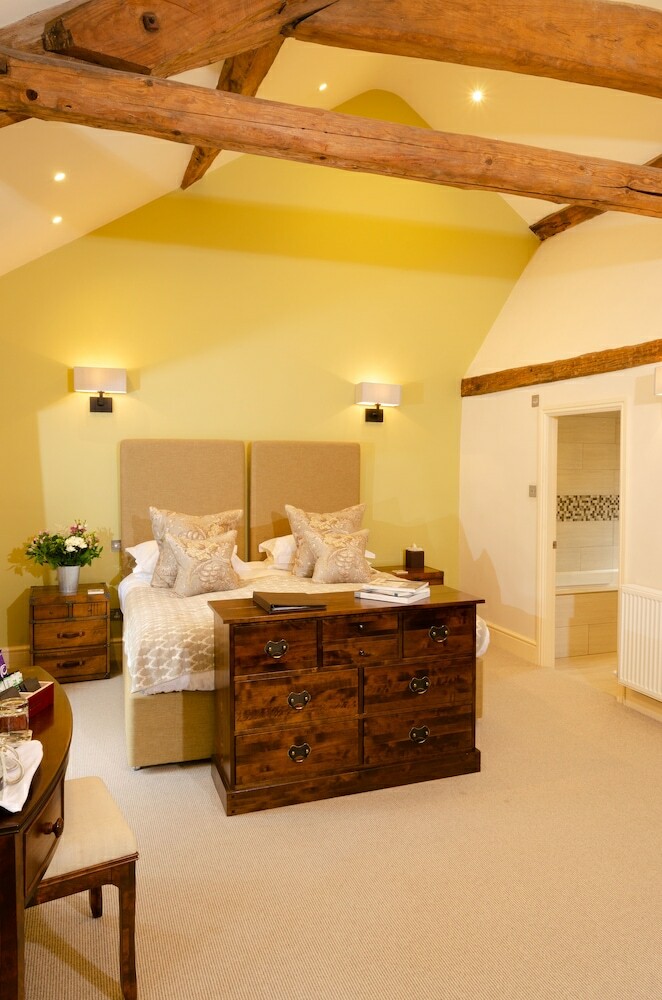 Hotel The Eltermere Inn