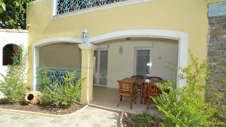 Hotel H�tel Les Flots Bleus