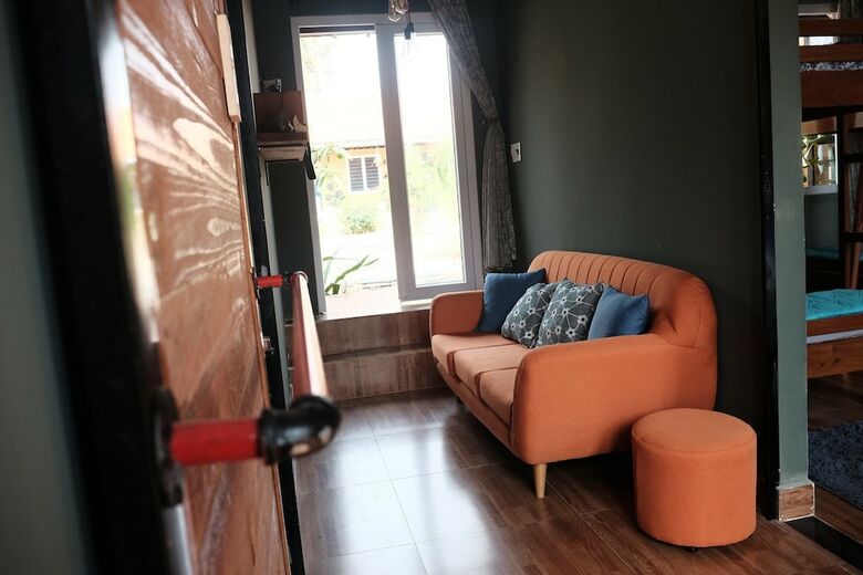 Hostal Trai Hoa Vang Homestay - Hostel