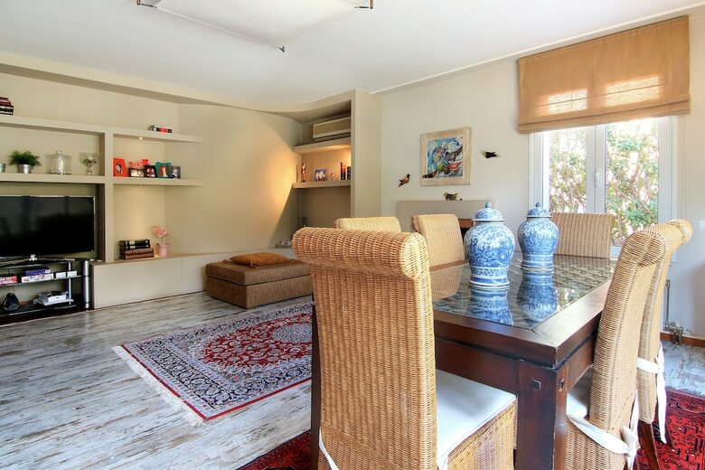 Villa Oasis Pool House
