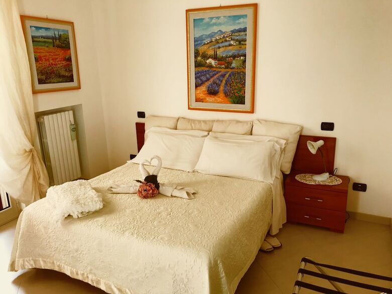 Villa Aurora B&B