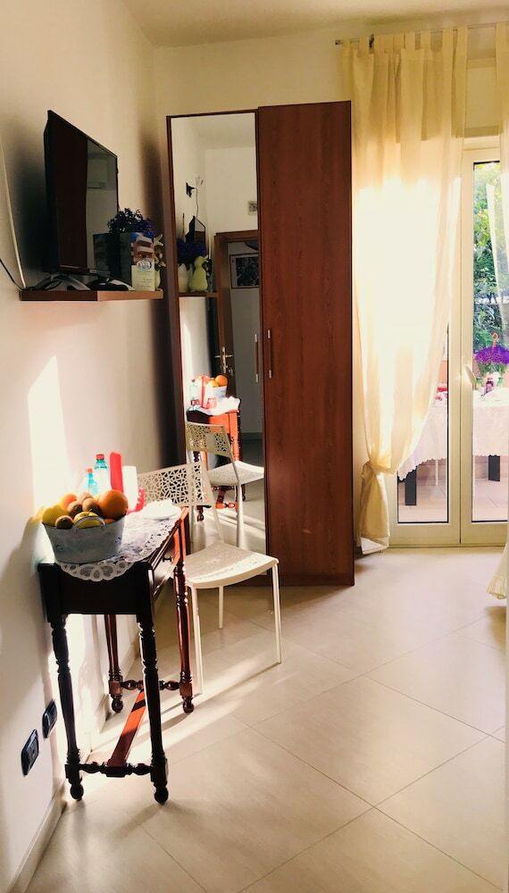 Villa Aurora B&B