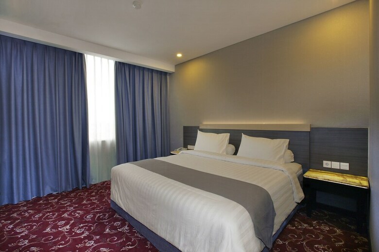 Hotel Pyramid Suites