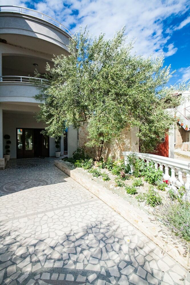 Apartments Nilaj
