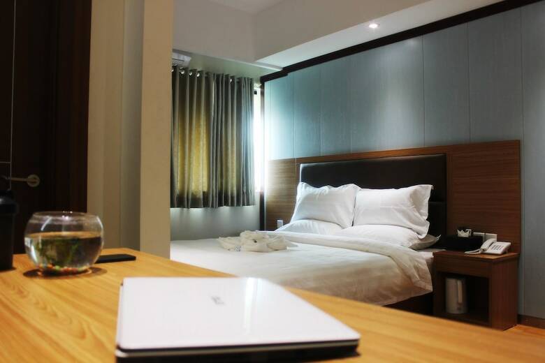 Sky Hotel 88 St