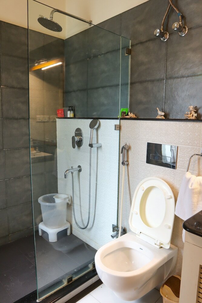 Hotel 5/4 - Calcutta's Freshest Bnb