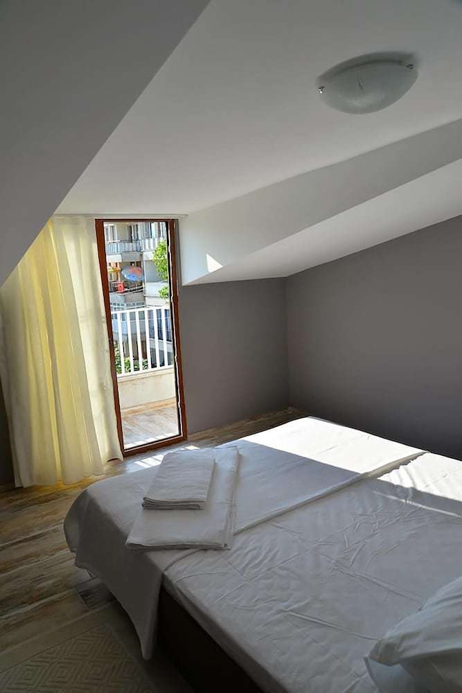 Vavilla Apartment