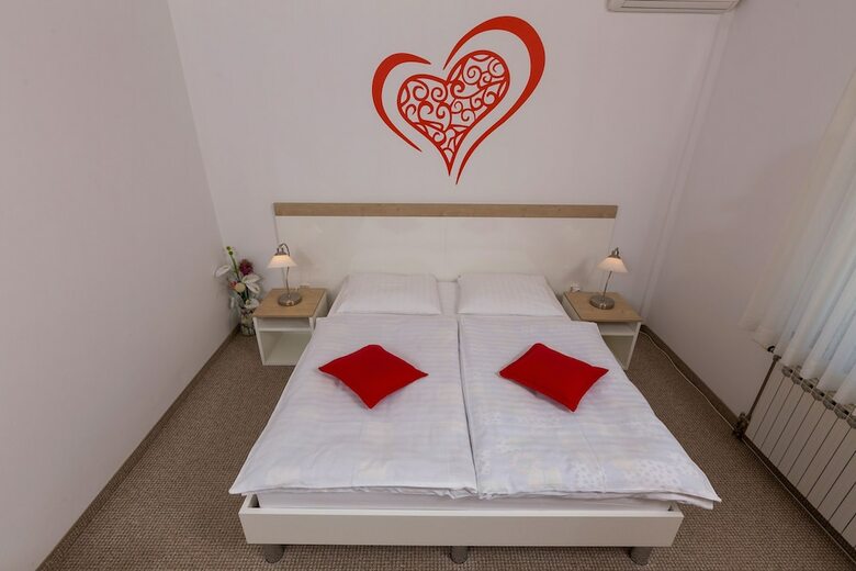 Hotel Rooms Ple?ka Zagreb Airport