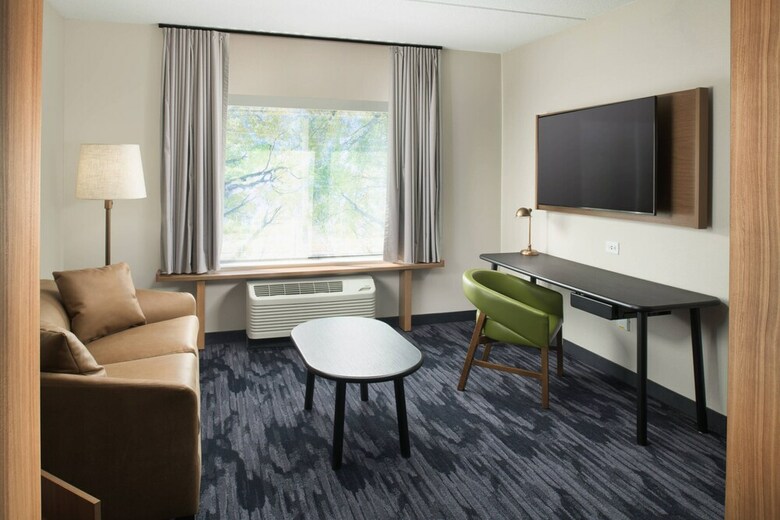 Hotel Fairfield Inn & Suites Athens Marriott