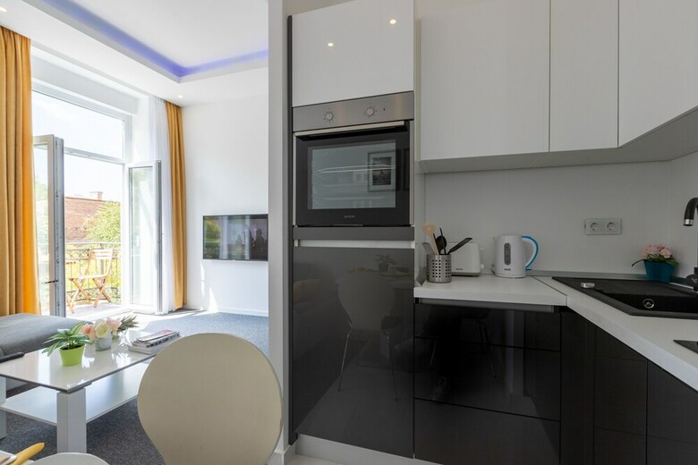 Tesla Boutique Apartments & Rooms