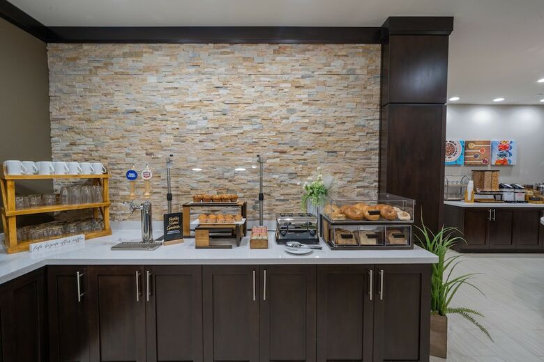 Hotel Staybridge Suites Houston East - Baytown