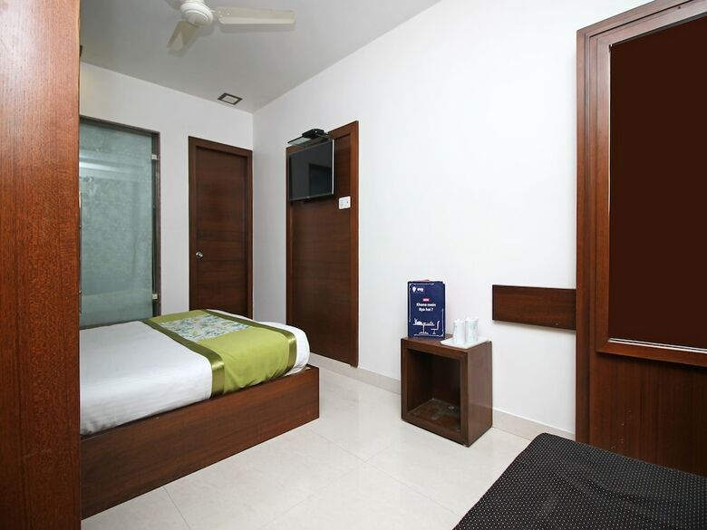Hotel Oyo 9241 Sacheti Yatri Niwas