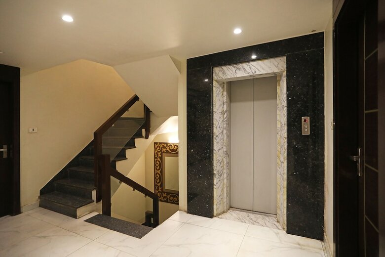 Oyo 10277 Hotel Delux Golden